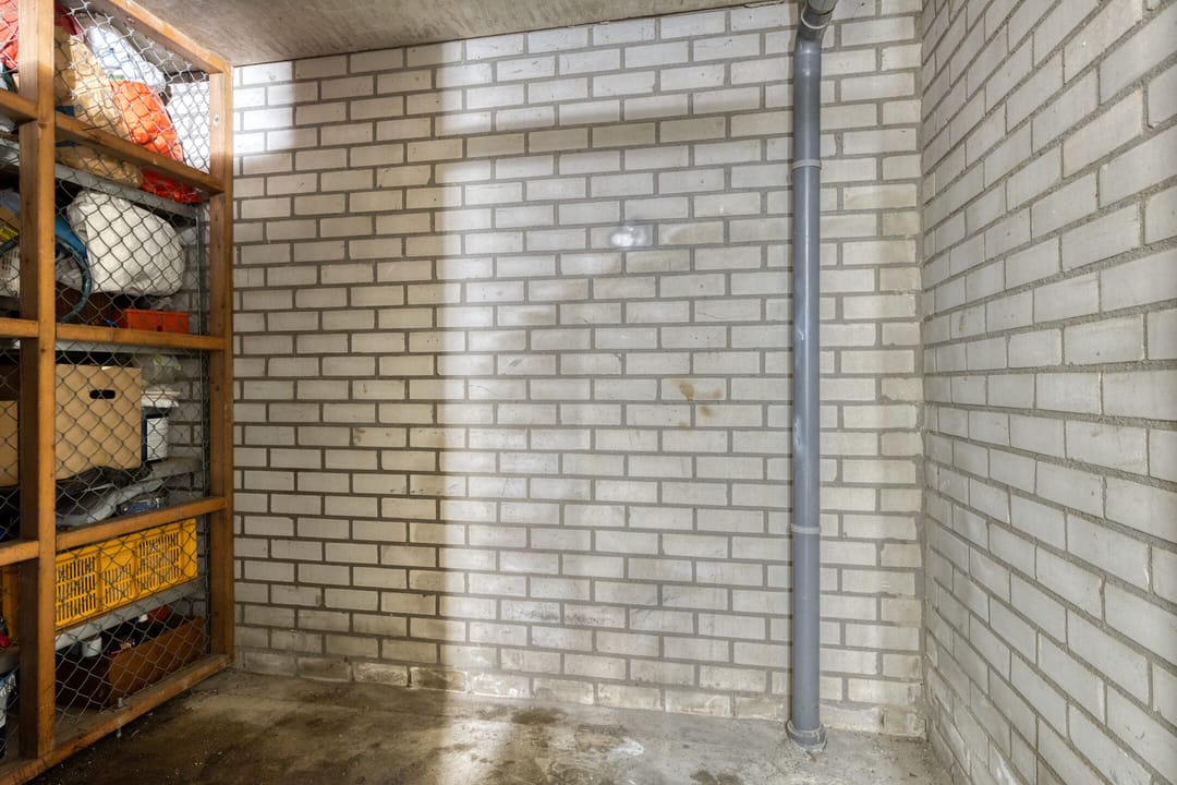 Renovated 3-Room Apartment with Southwest Balcony near Gaasperplas, Amsterdam — 26