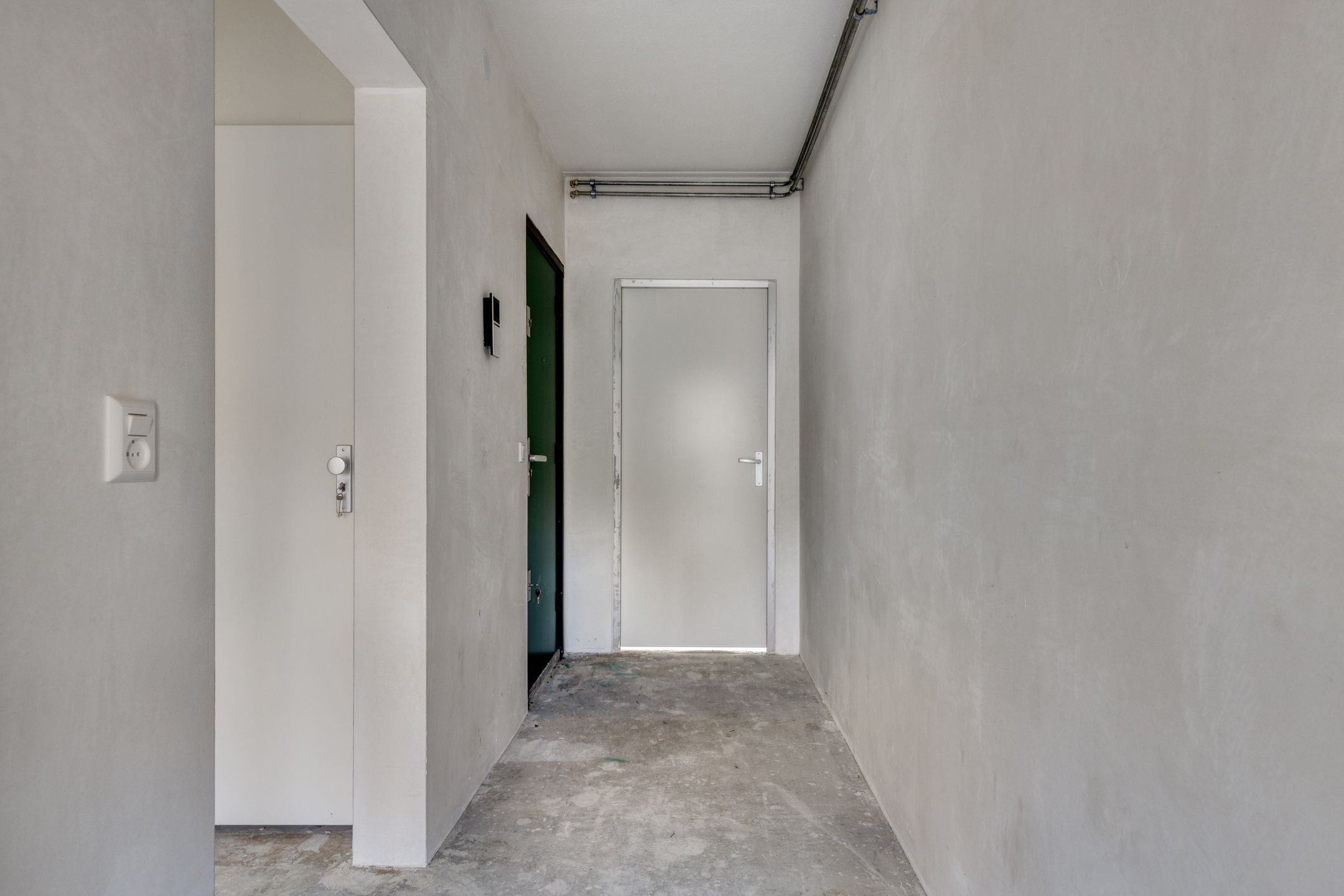 Renovated 3-Room Apartment with Southwest Balcony near Gaasperplas, Amsterdam — 24