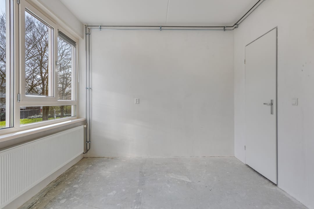 Renovated 3-Room Apartment with Southwest Balcony near Gaasperplas, Amsterdam — 13