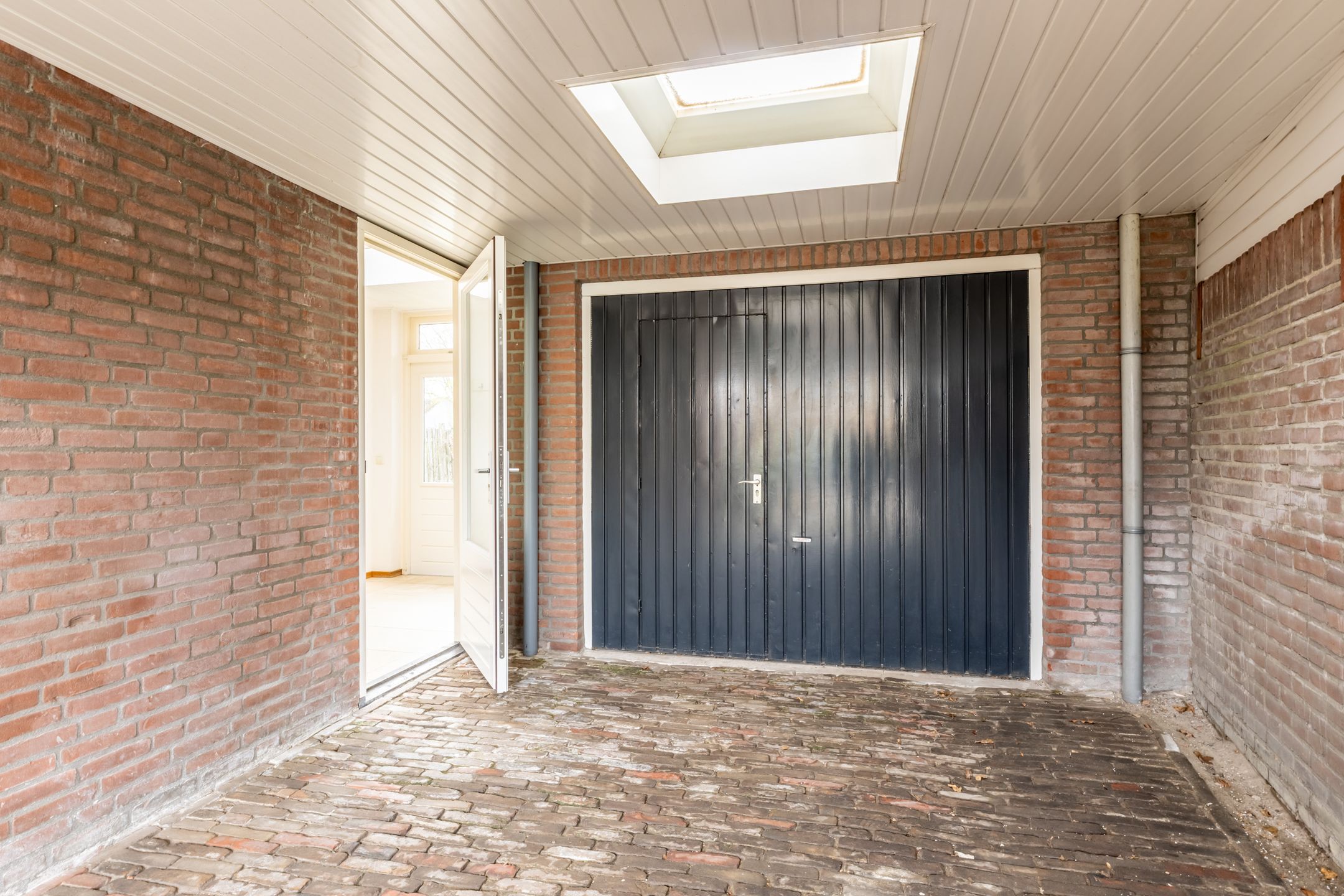 Extended semi-detached house with deep southeast-facing backyard — 36
