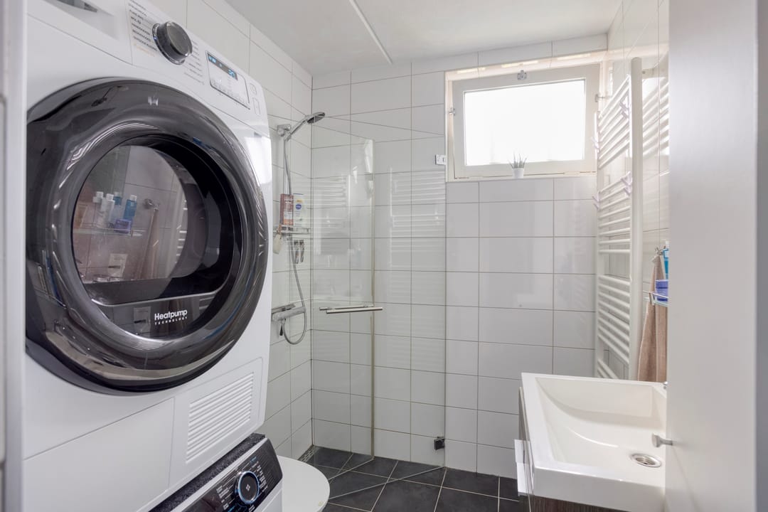 Photo 17 of Hazestraat 6-A