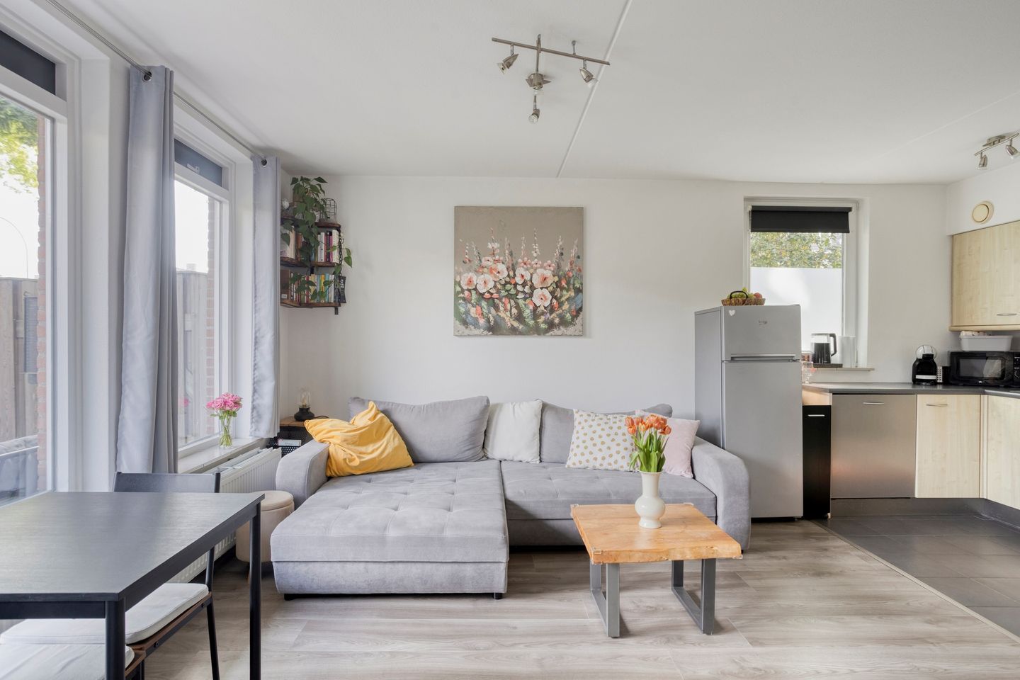 Photo 10 of Hazestraat 6-A
