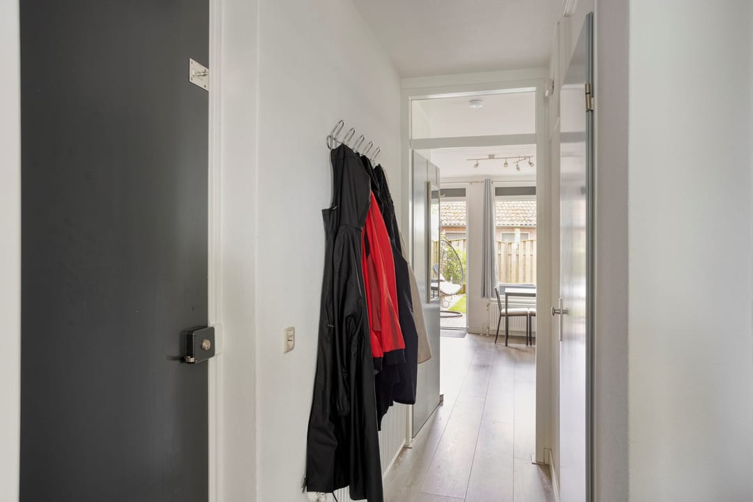 Photo 7 of Hazestraat 6-A