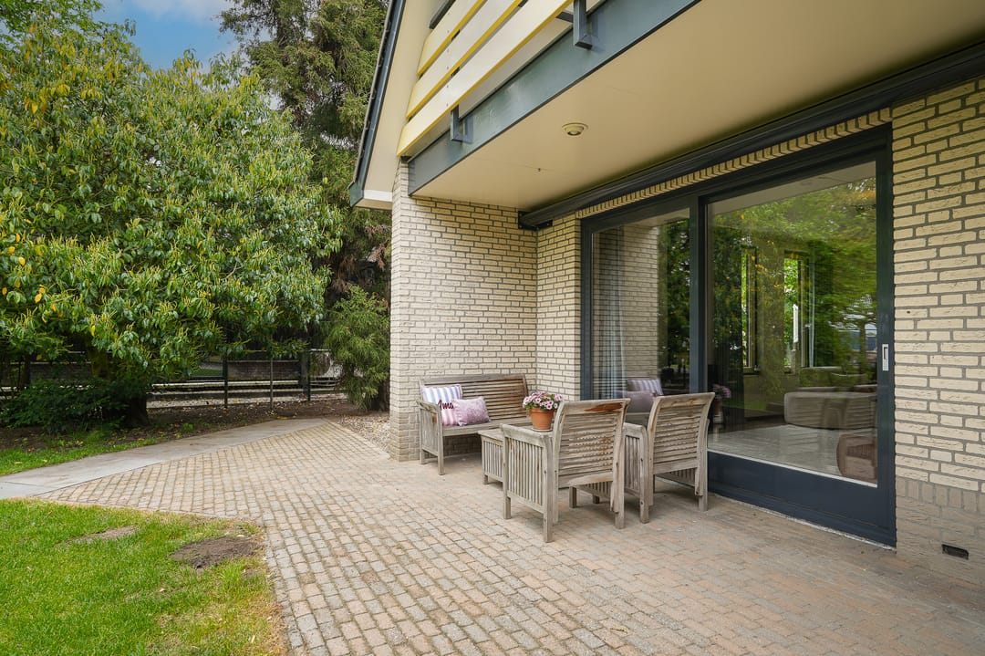 Live-Work Property with Generous Plot in Kerkdriel — 68