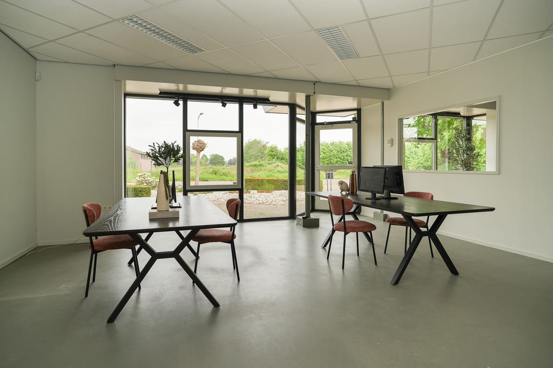 Live-Work Property with Generous Plot in Kerkdriel — 56