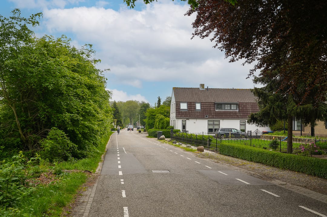 Live-Work Property with Generous Plot in Kerkdriel — 86
