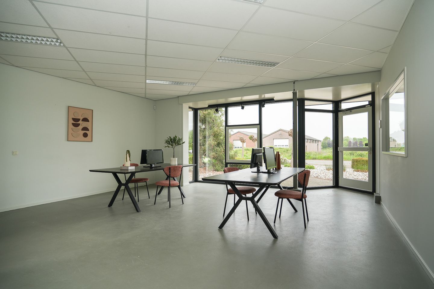 Live-Work Property with Generous Plot in Kerkdriel — 55