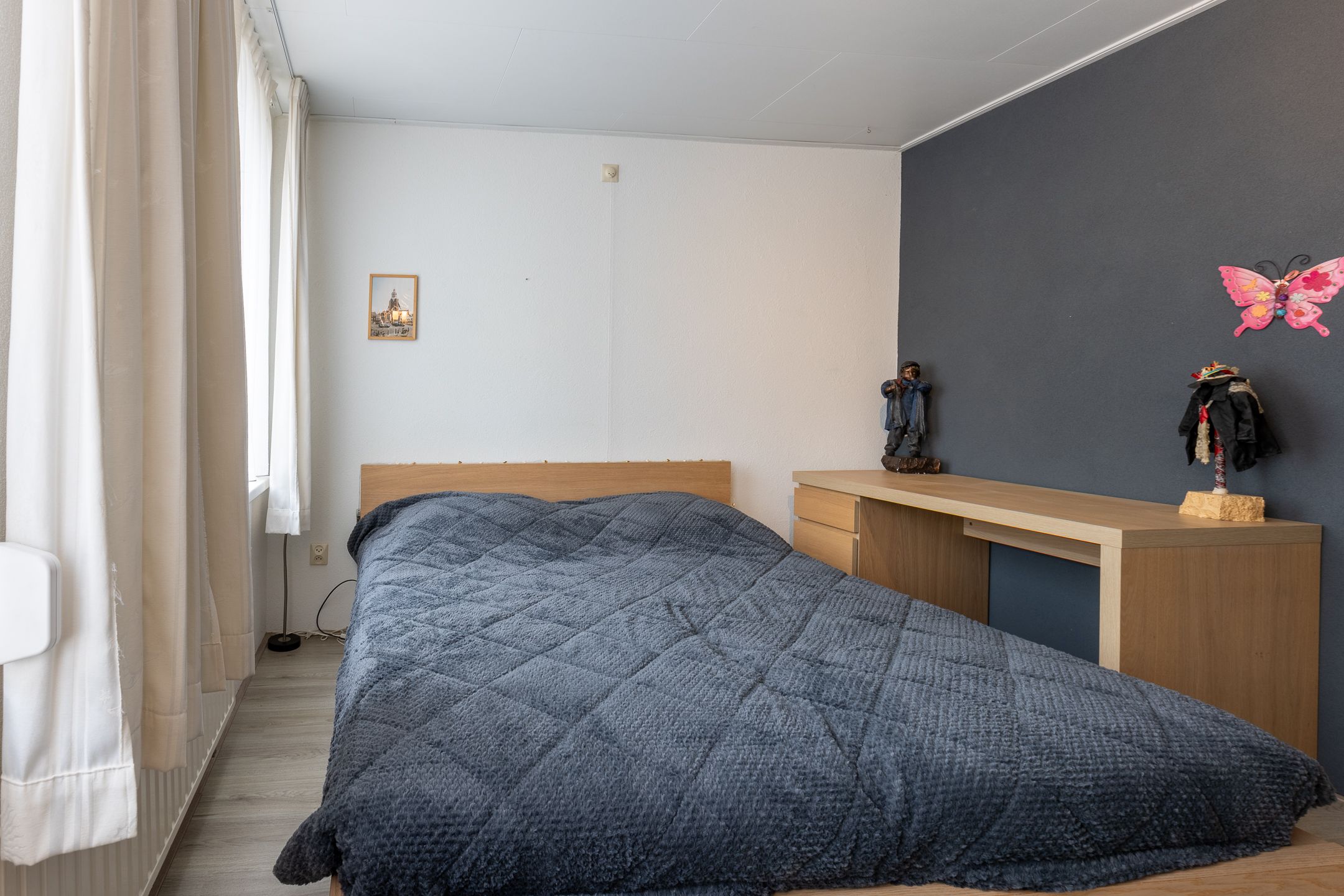 Spacious corner home with garage and solar panels in quiet Meilust neighborhood — 18