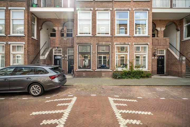 Photo 2 of Johannes Camphuijsstraat 137