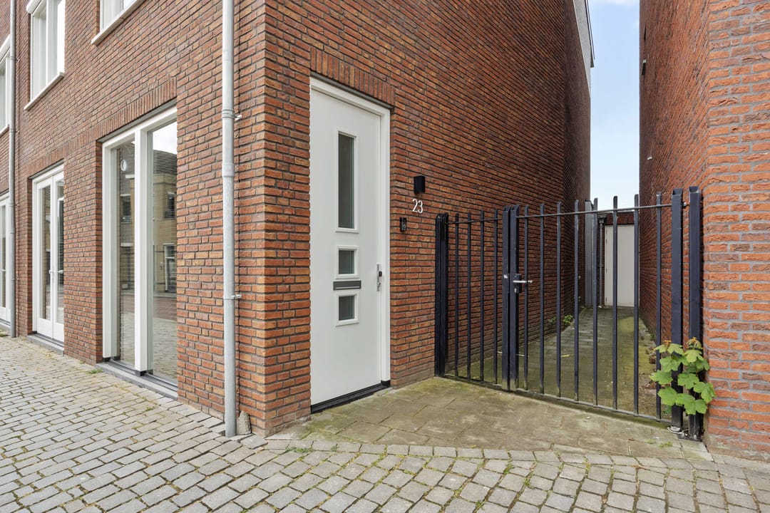 Photo 2 of Dorpsstraat 23