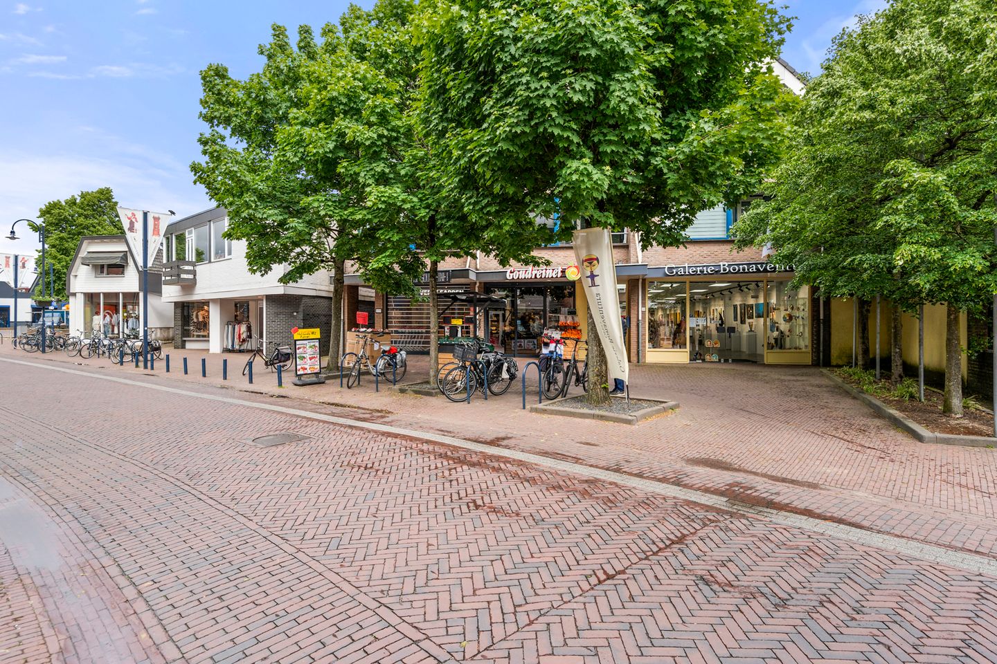 View photo 3 of Dorpsstraat 11
