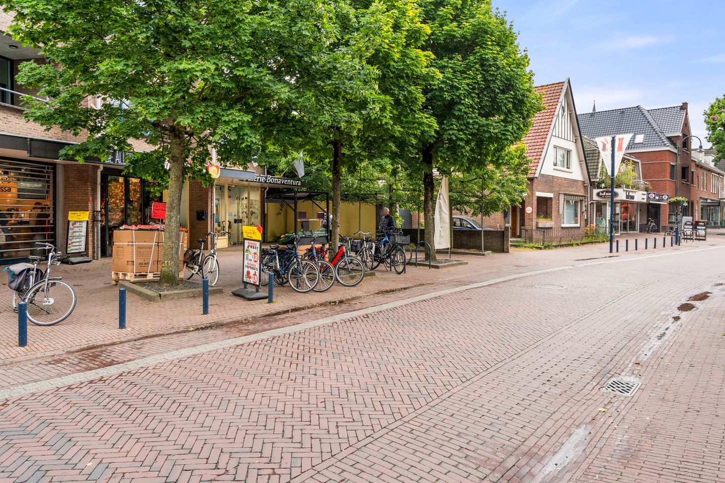 View photo 4 of Dorpsstraat 11