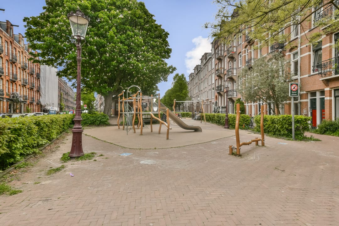Photo 22 of Tweede Atjehstraat 26-2
