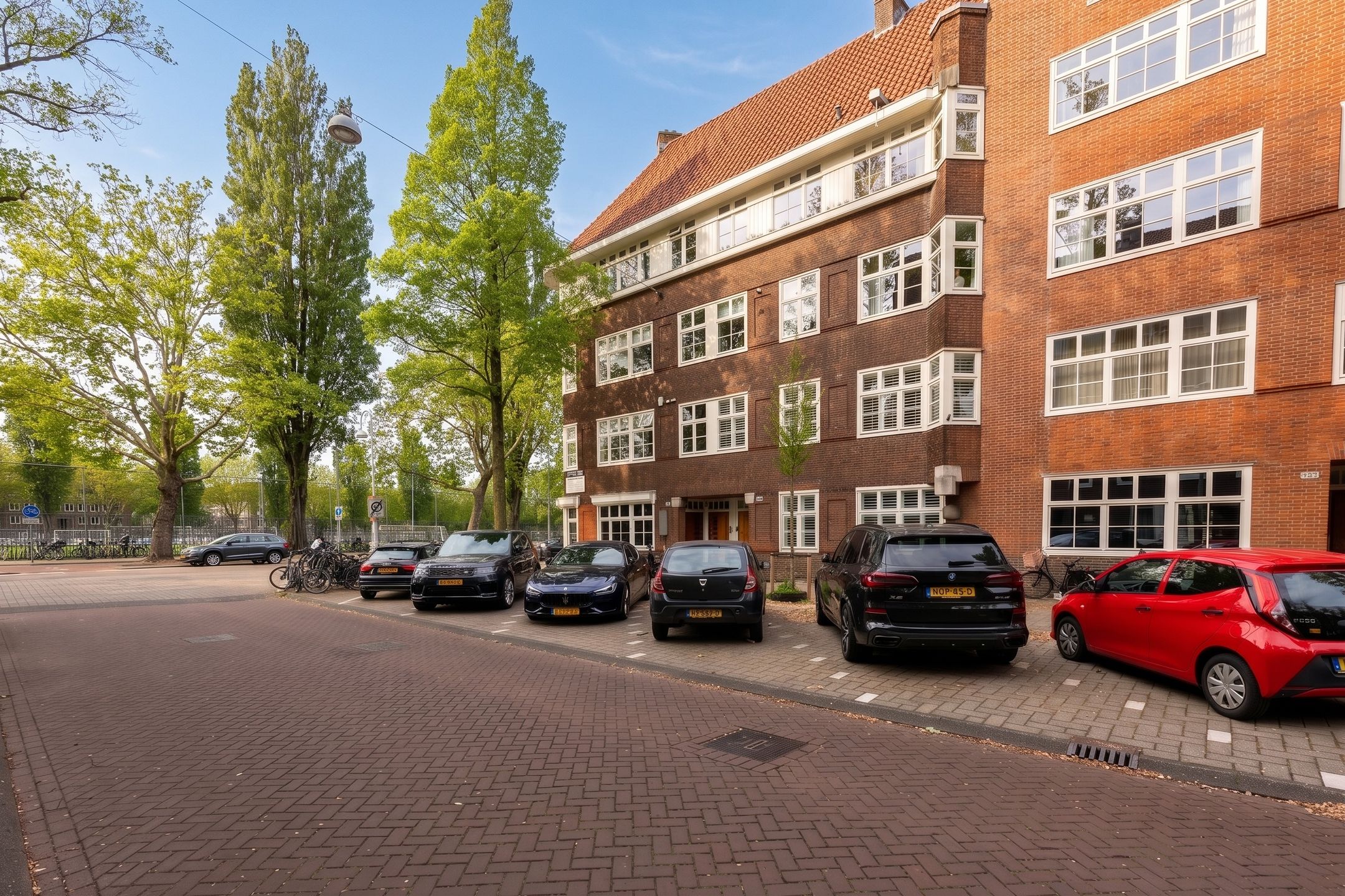 Photo 54 of Gerrit van der Veenstraat 132-H