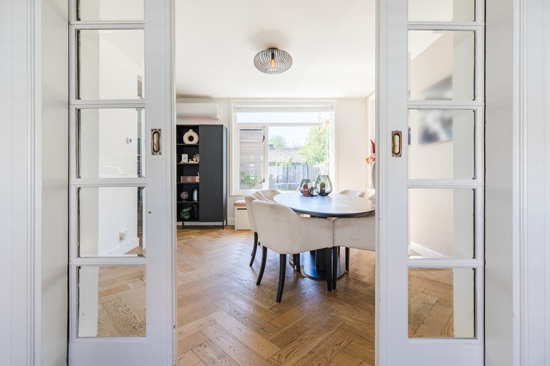 Authentic 1930s detached residence with modern luxury in Oud-Tongelre — 7