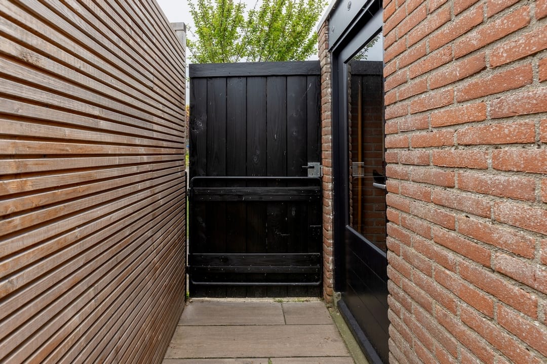 Move-in ready terraced house with modern kitchen and south-facing garden in Meilust-Noord — 38
