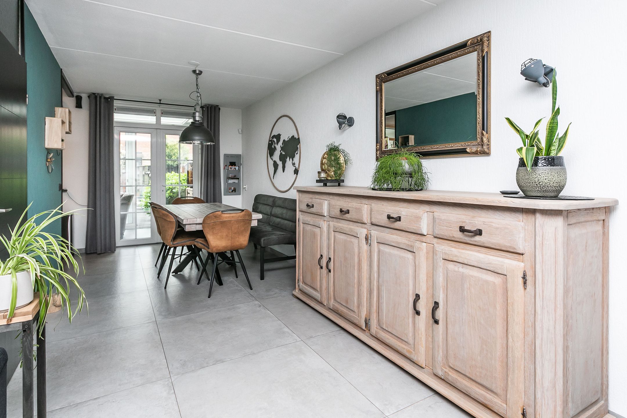Move-in Ready Energy Efficient Semi-Detached Home with Garage and Winter Garden — 12
