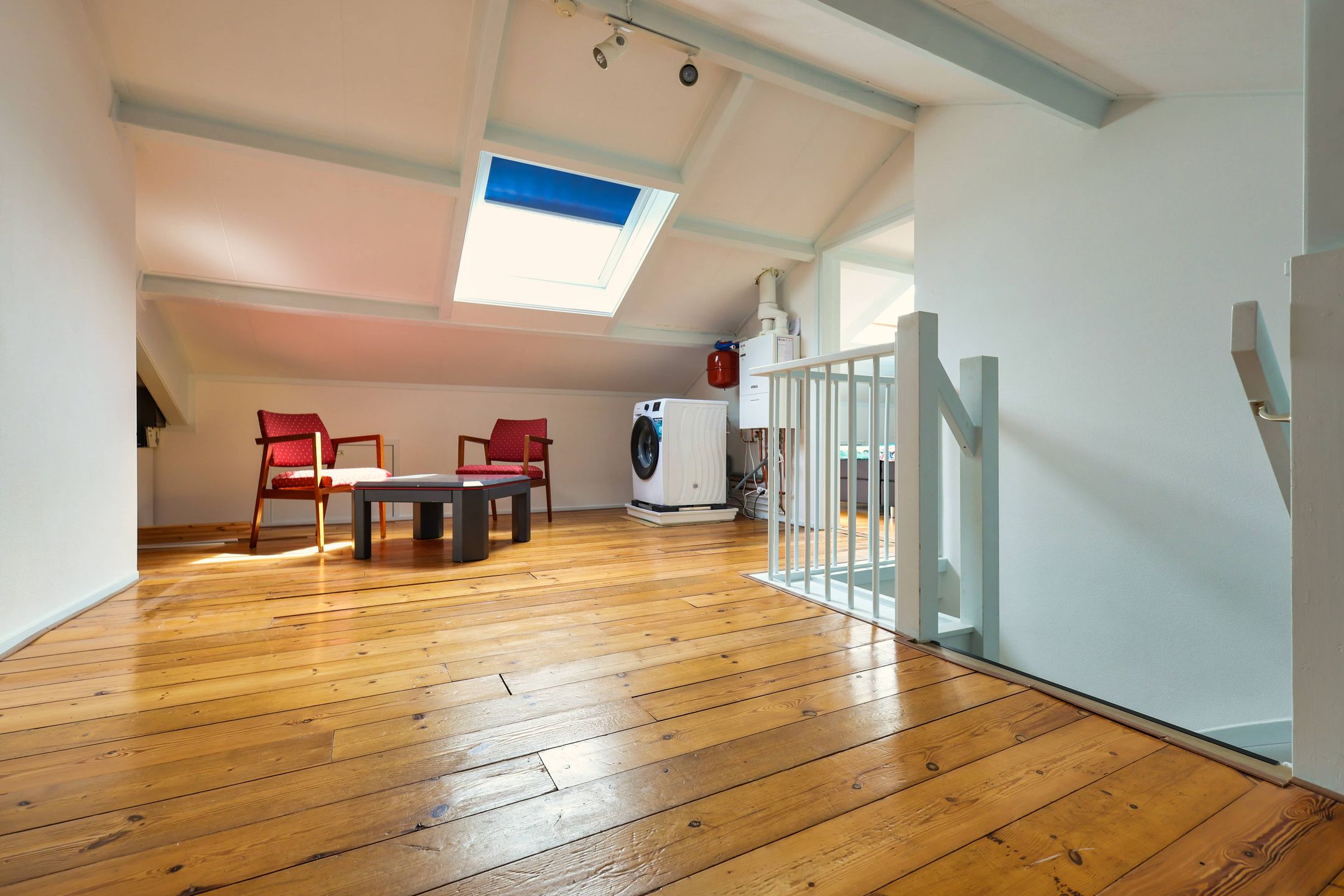 Sunlit maisonette with southwest balcony near Bergen center — 21