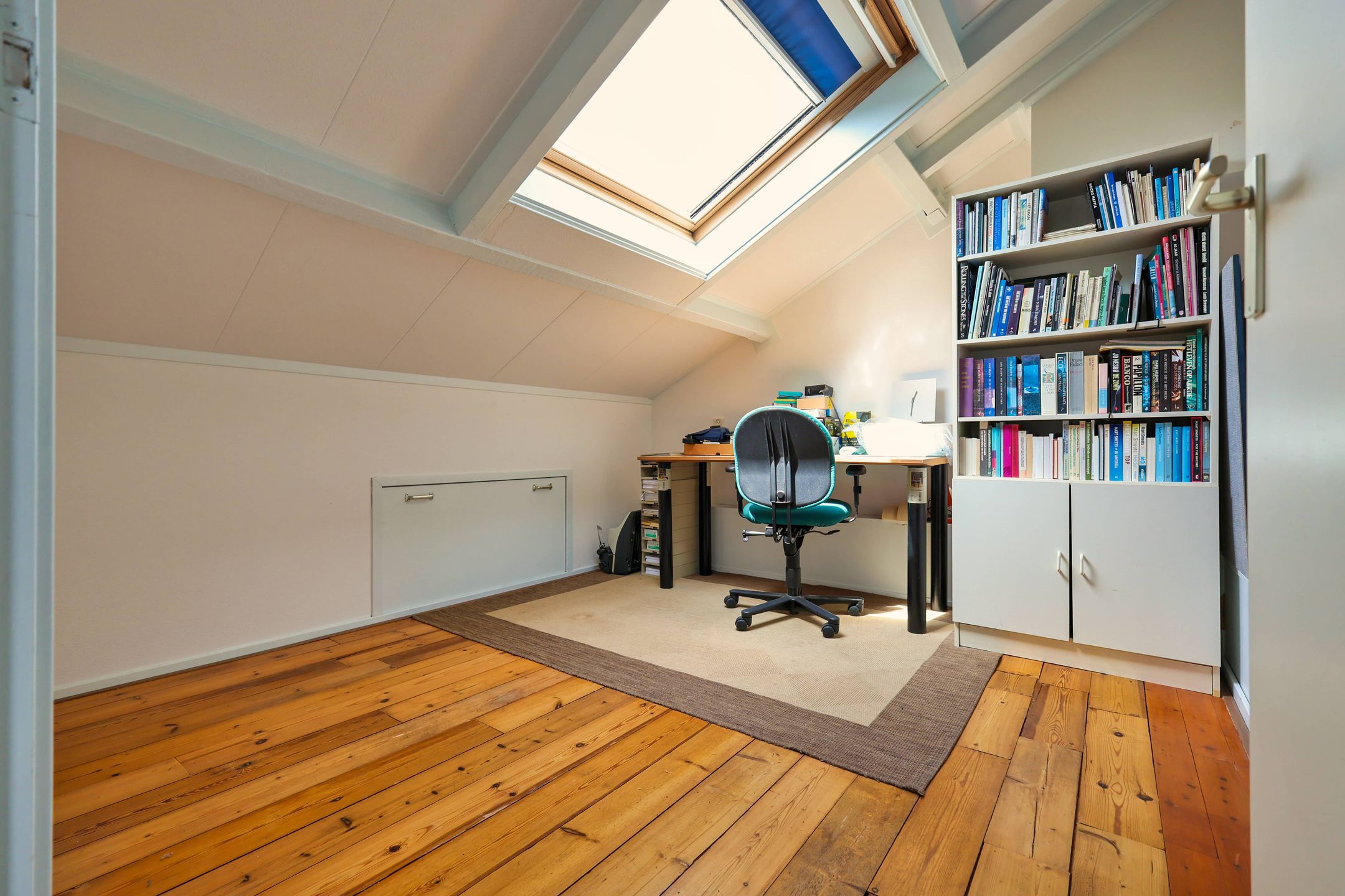Sunlit maisonette with southwest balcony near Bergen center — 24