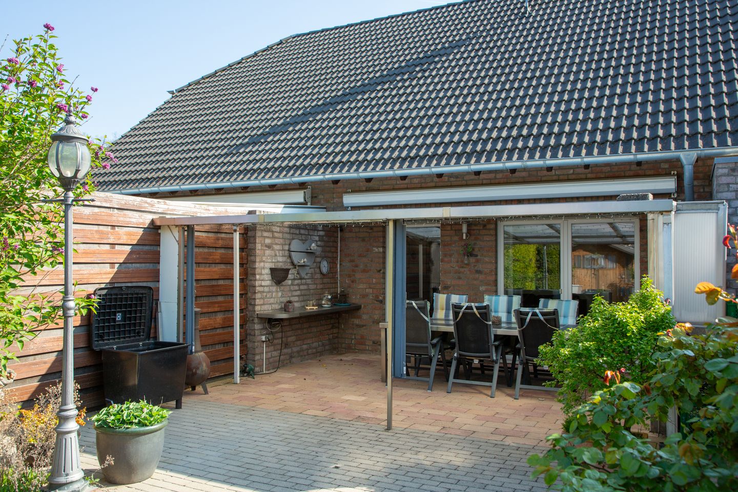 Well-maintained semi-detached house with sunny southwest-facing garden in Emmerich am Rhein — 34