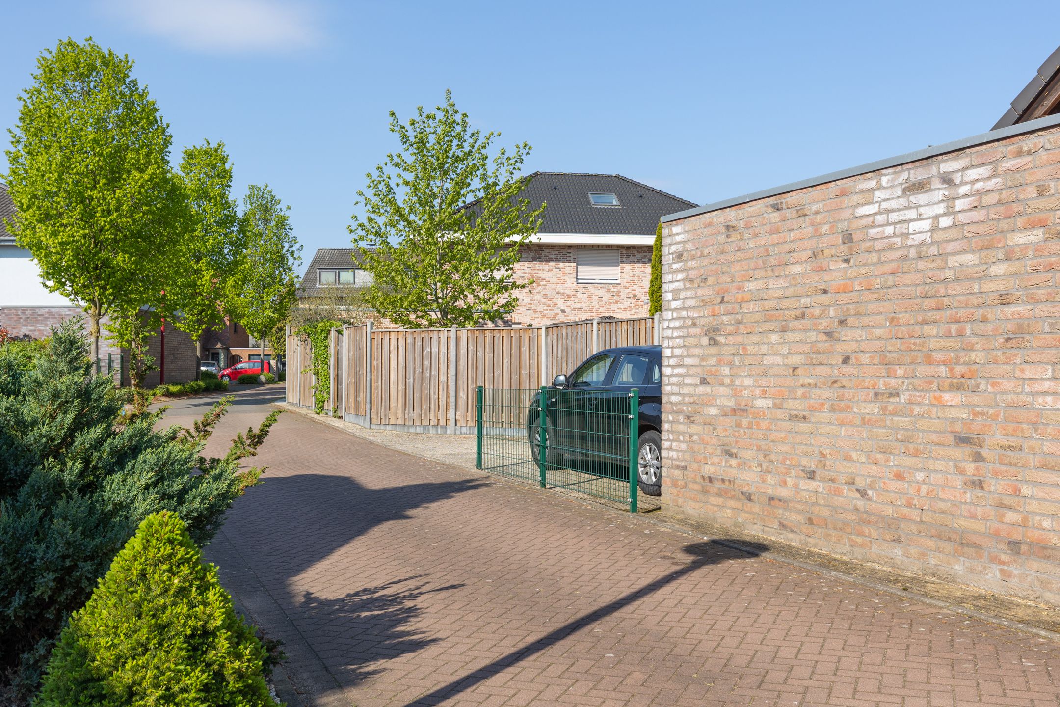 Well-maintained semi-detached house with sunny southwest-facing garden in Emmerich am Rhein — 36