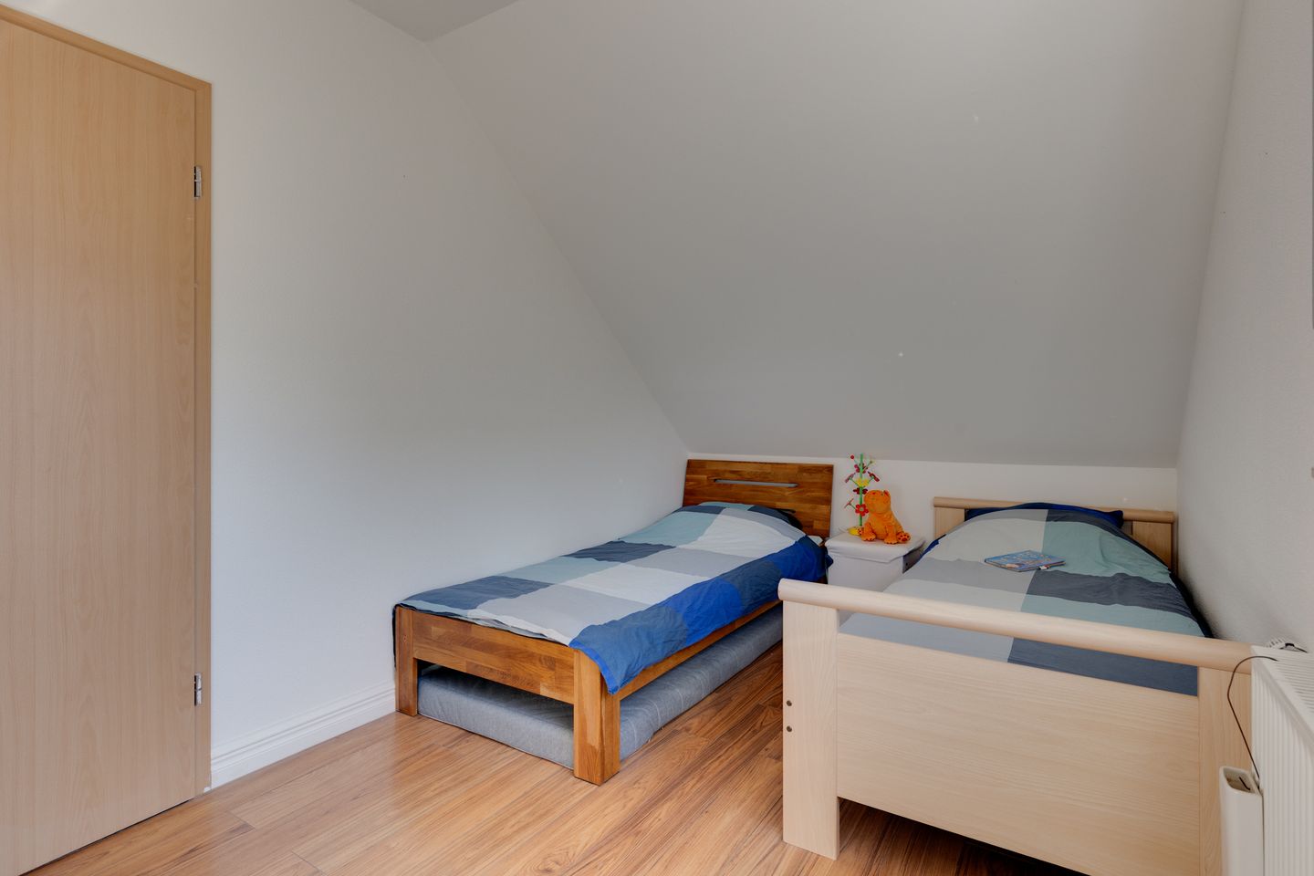 Well-maintained semi-detached house with sunny southwest-facing garden in Emmerich am Rhein — 25