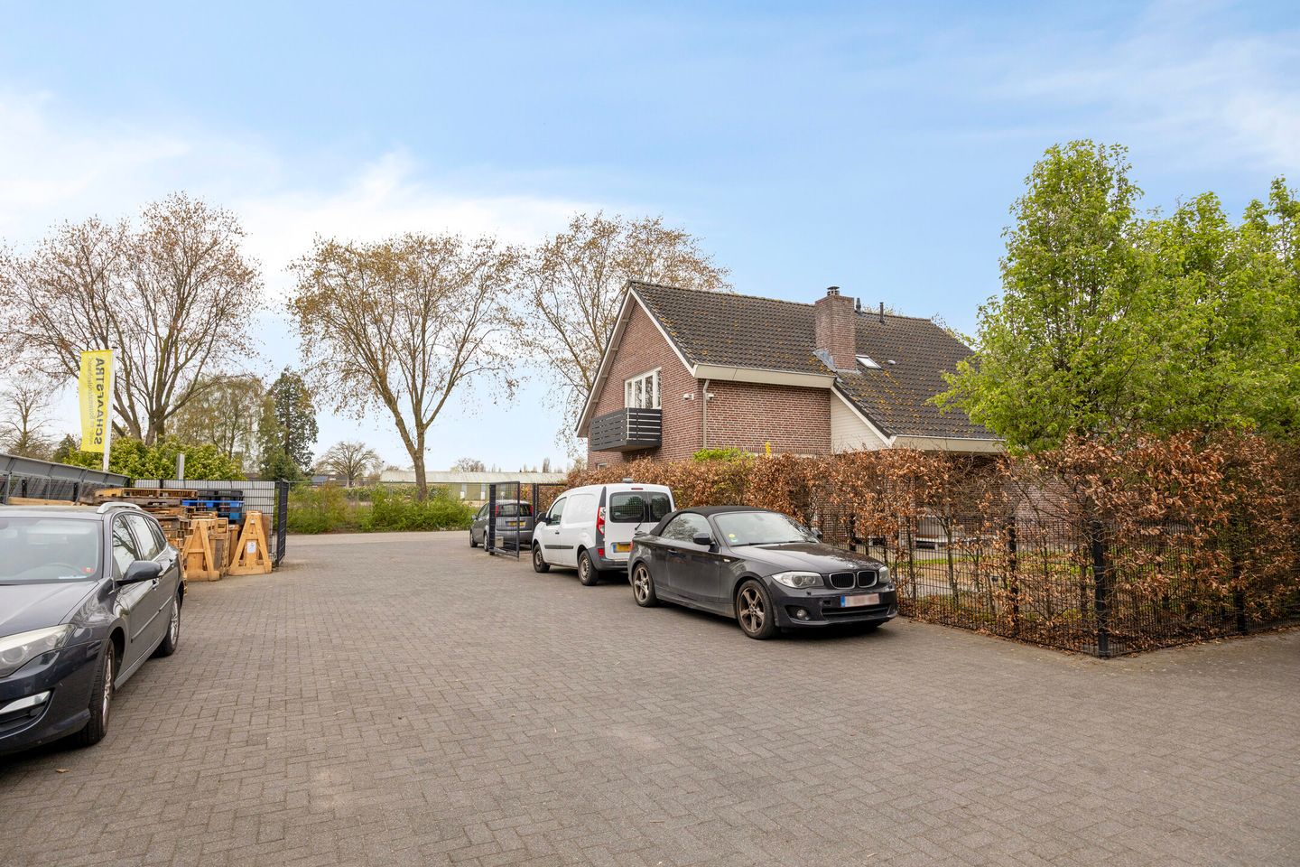 View photo 5 of Van der Heijdenstraat 1