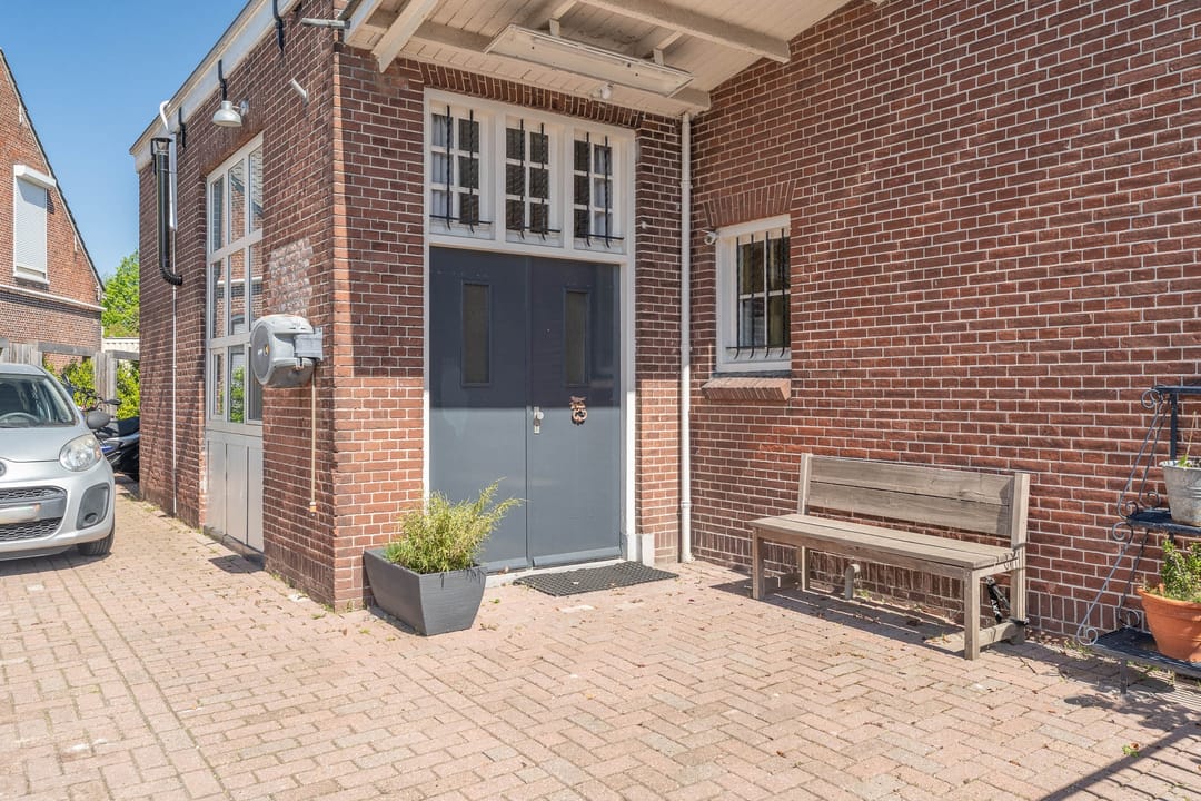Photo 31 of Damstraat 19