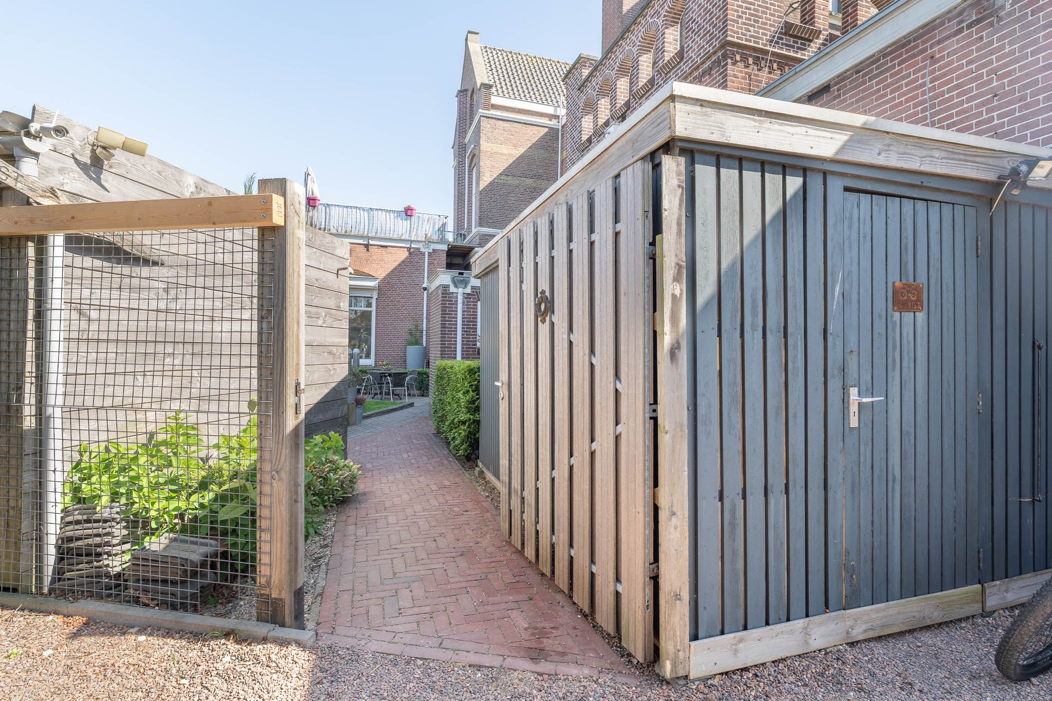 Photo 33 of Damstraat 19