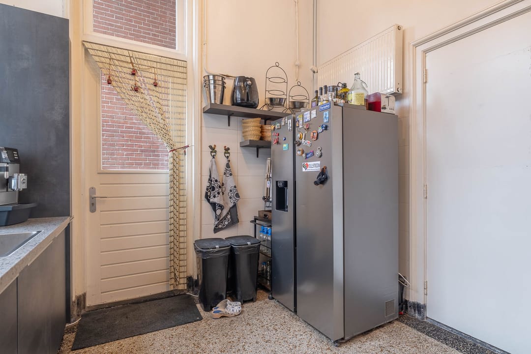 Photo 53 of Damstraat 19