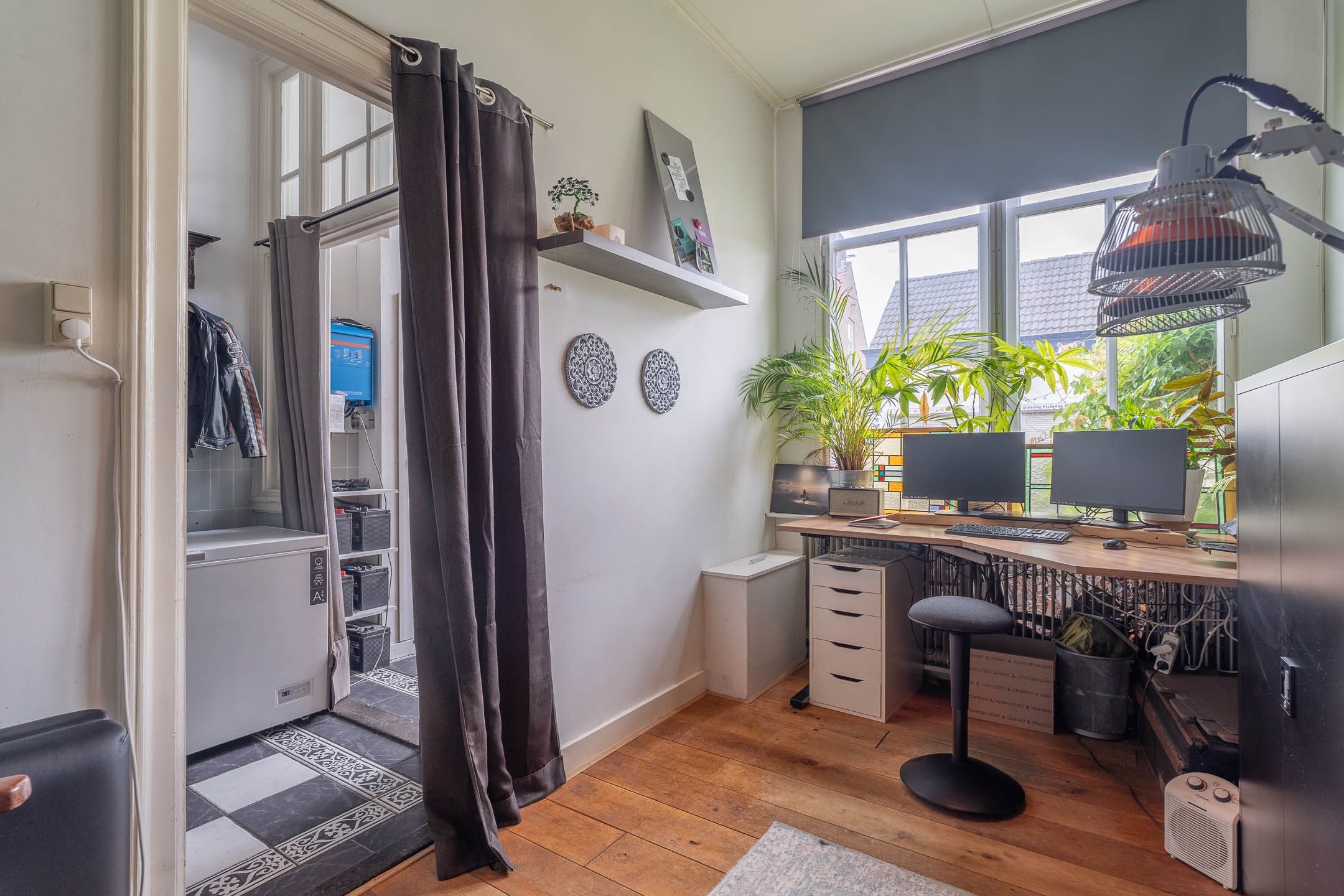 Photo 48 of Damstraat 19