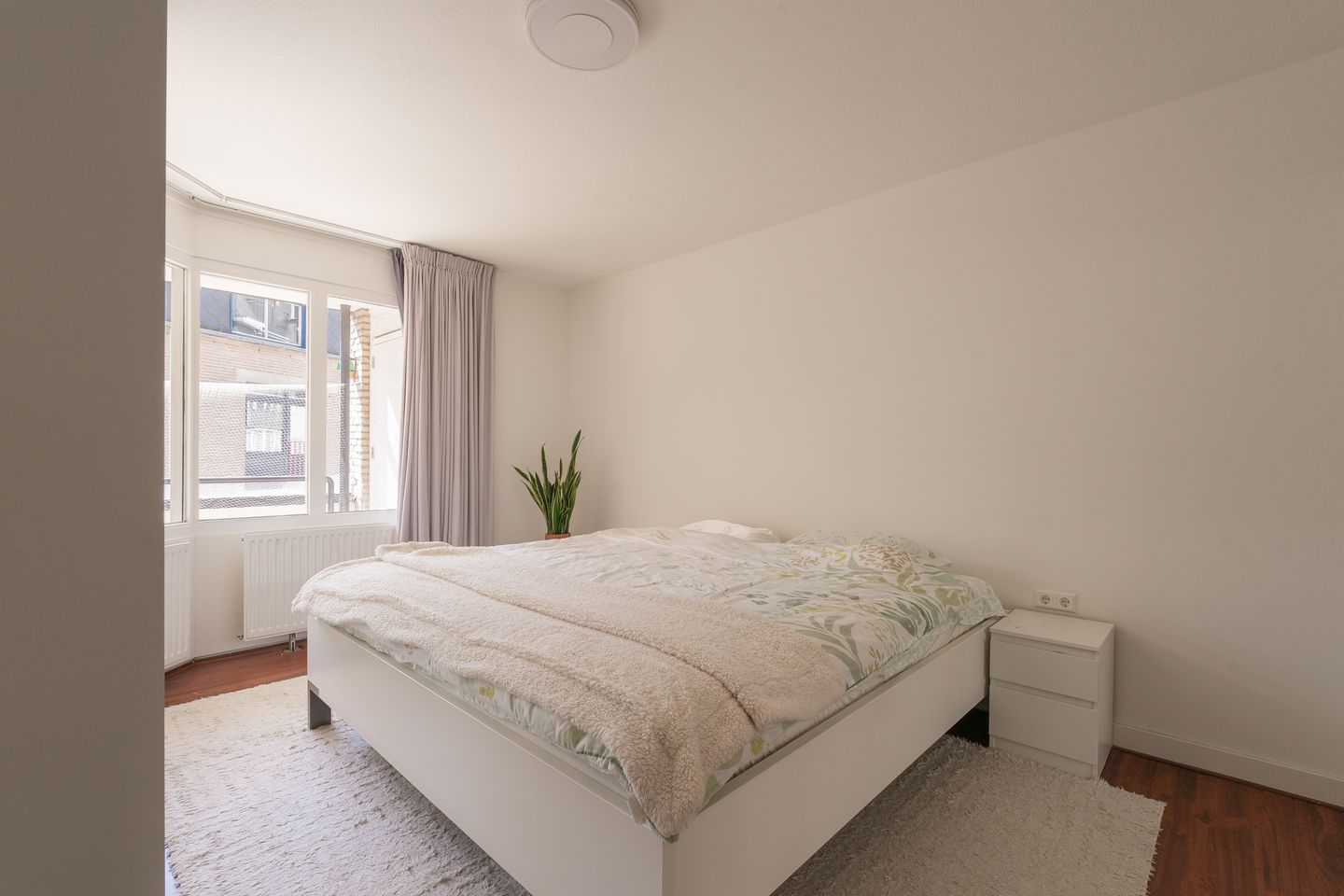Panoramic River View Apartment in Nijmegen's Historic Centre — 14
