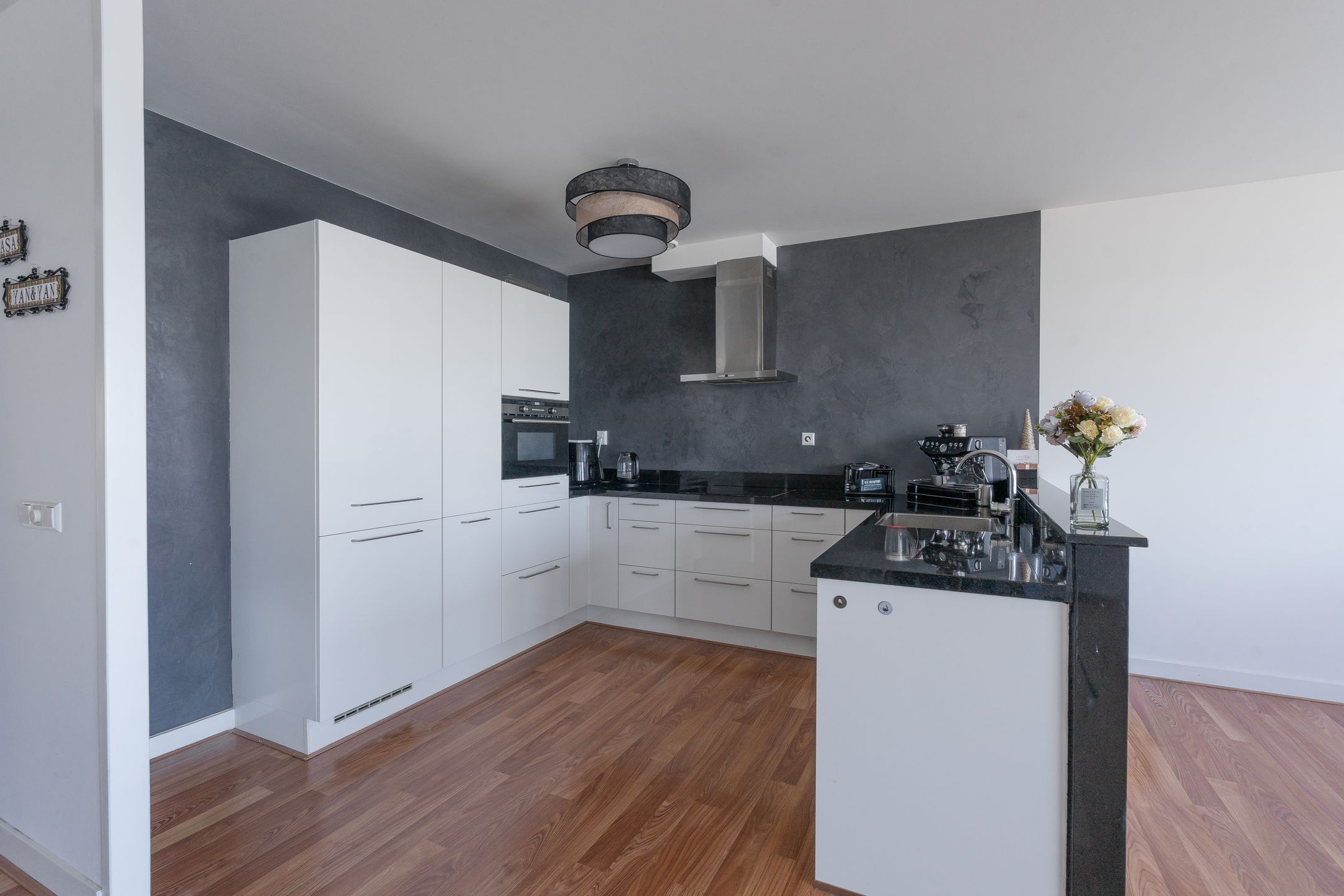 Panoramic River View Apartment in Nijmegen's Historic Centre — 9
