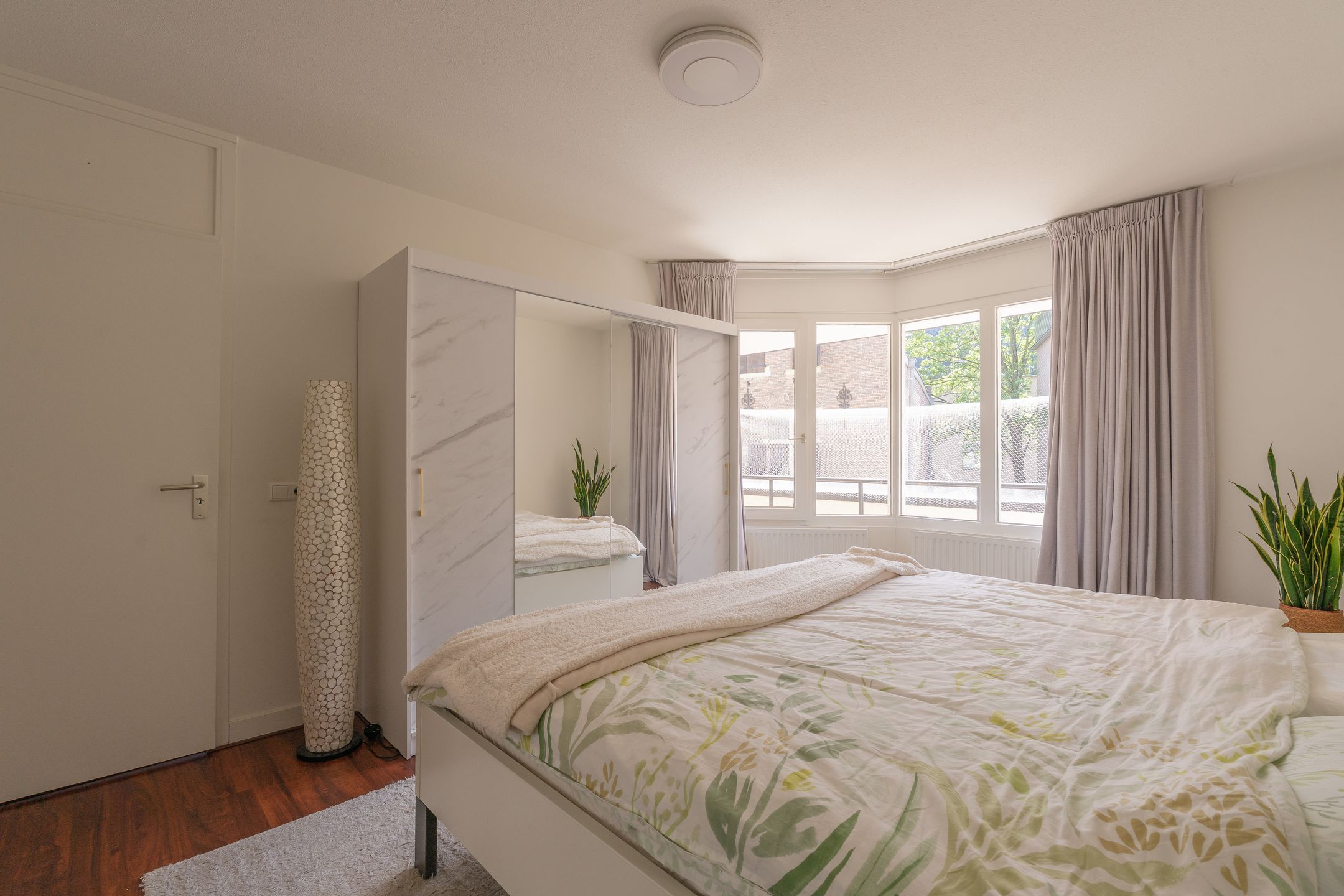 Panoramic River View Apartment in Nijmegen's Historic Centre — 15