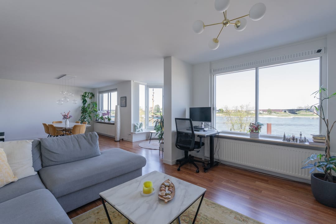 Panoramic River View Apartment in Nijmegen's Historic Centre — 7