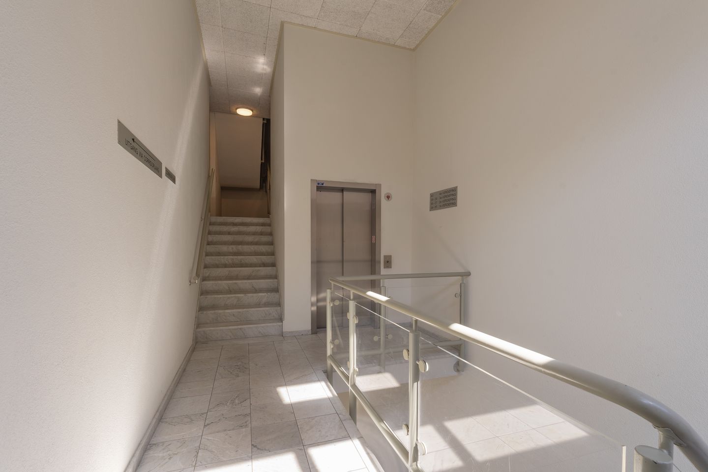 Panoramic River View Apartment in Nijmegen's Historic Centre — 29