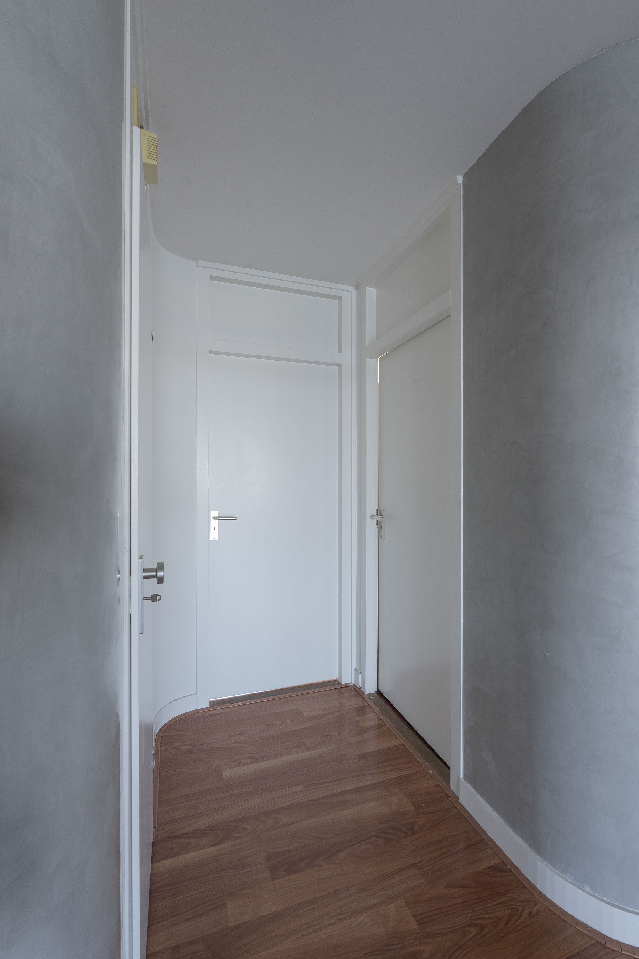 Panoramic River View Apartment in Nijmegen's Historic Centre — 27