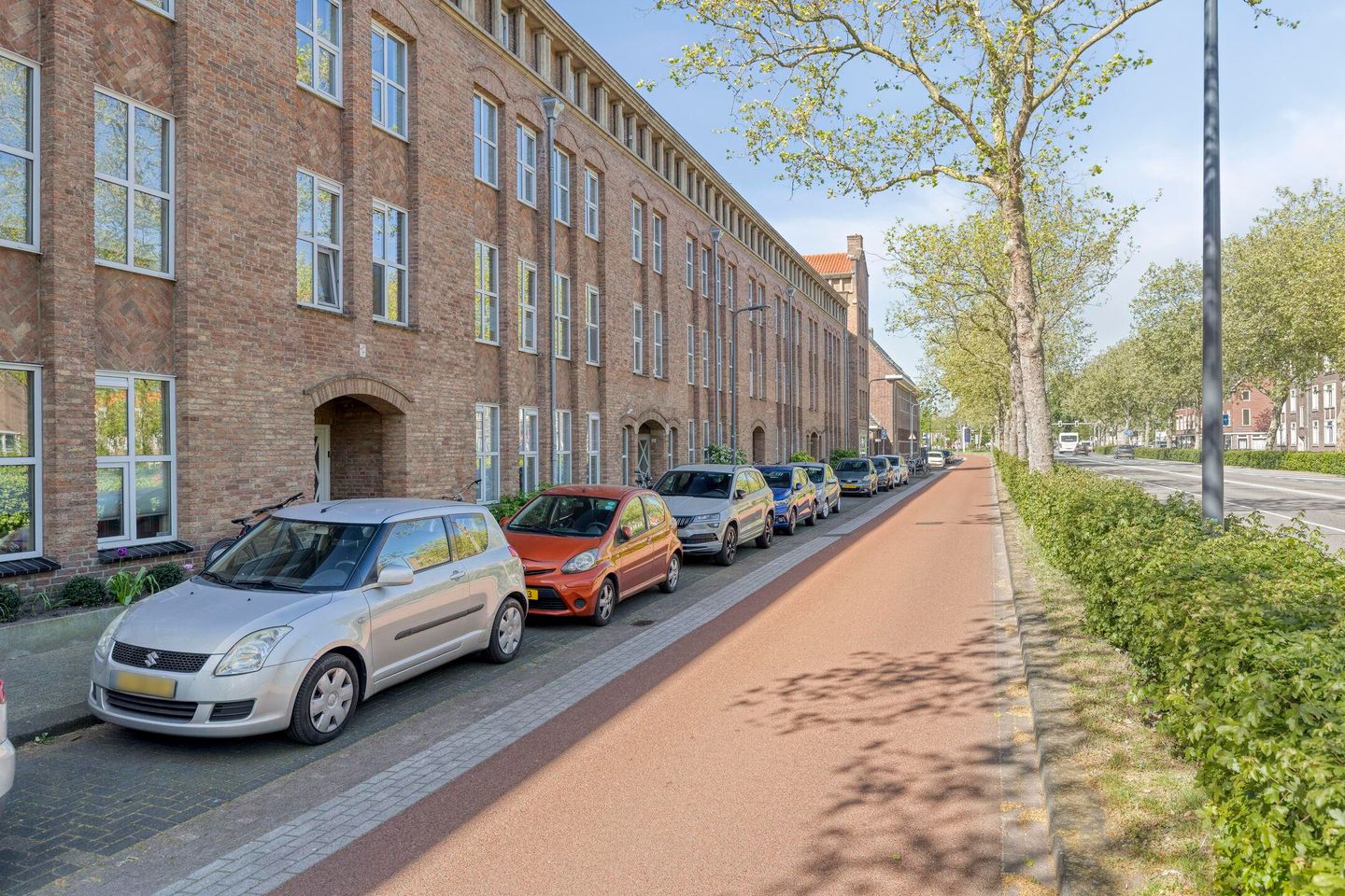 Bright Maisonnette with Sunny Terrace in Den Bosch — 34