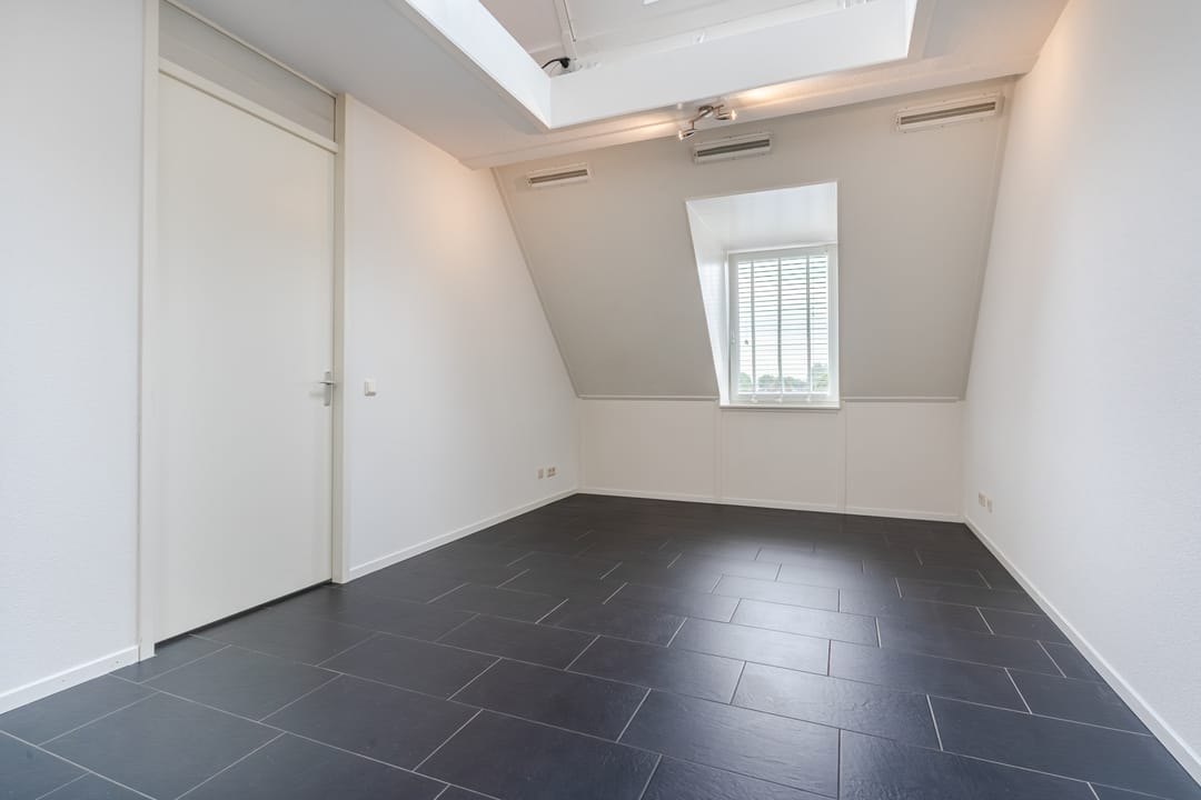 Photo 11 of Sluisstraat 89