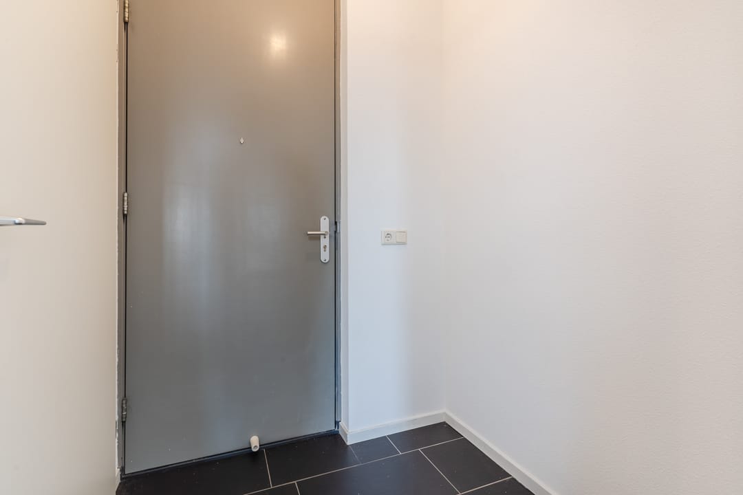 Photo 8 of Sluisstraat 89