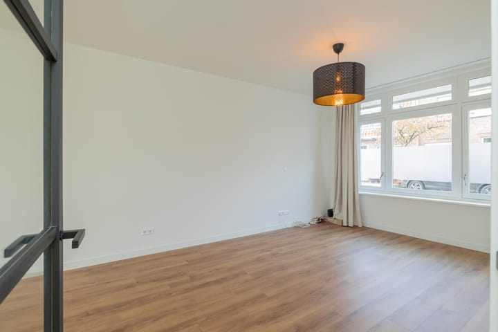 Foto 4 van Van 't Hoffstraat 18