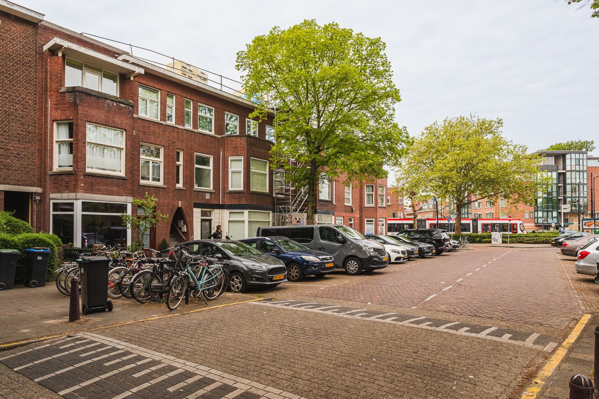 Foto 42 van Caan van Necklaan 16