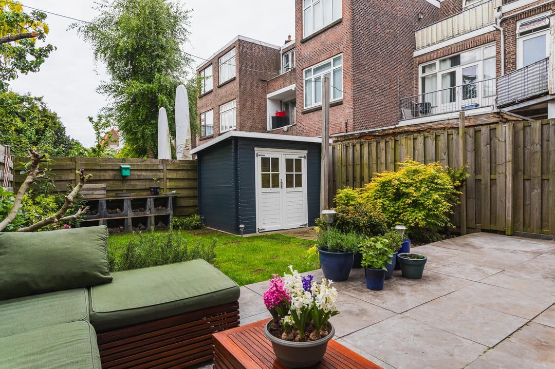 Foto 16 van Caan van Necklaan 16