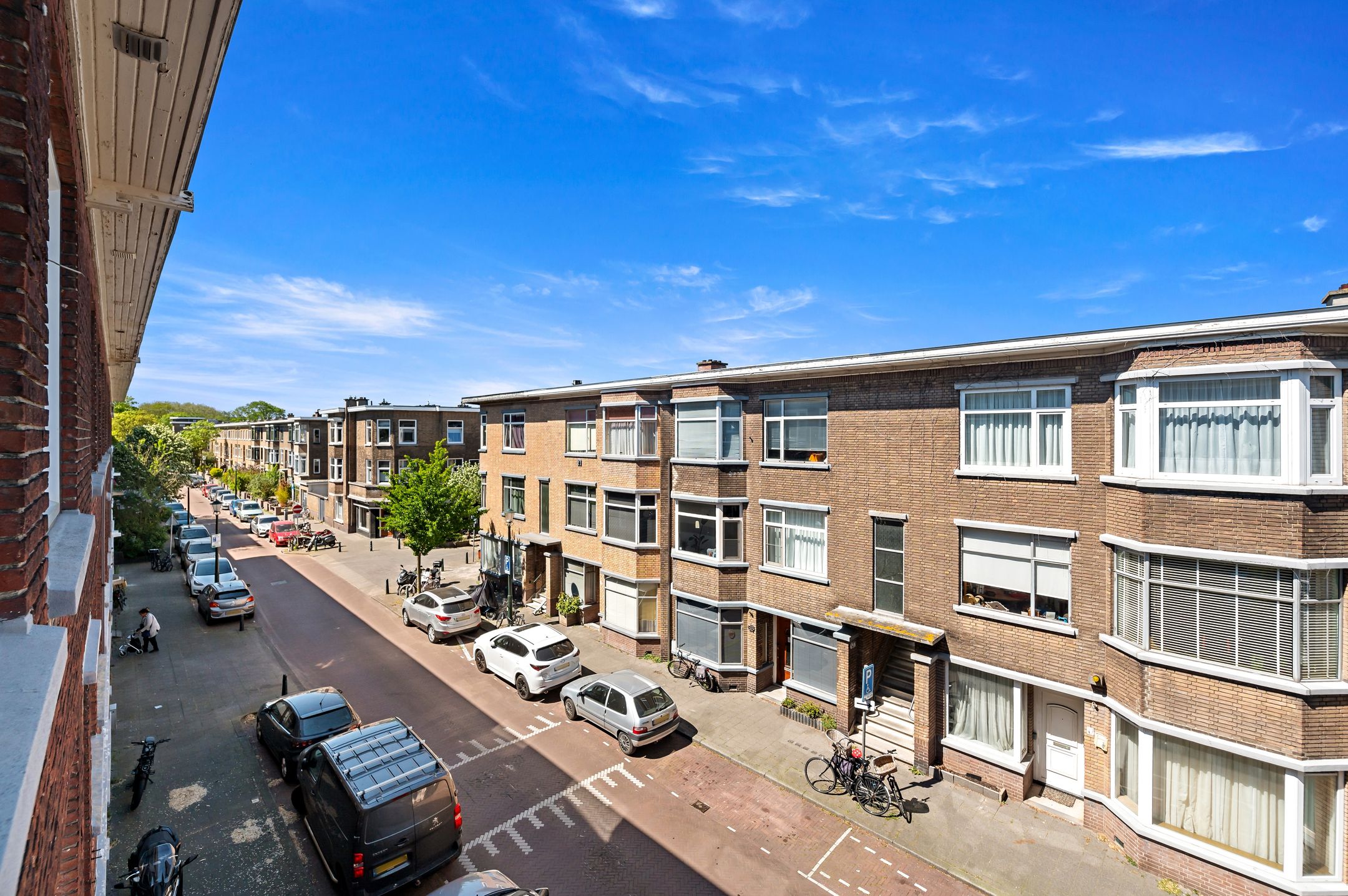 Spacious Top-Floor Apartment with Sunny South-Facing Balcony in The Hague — 27