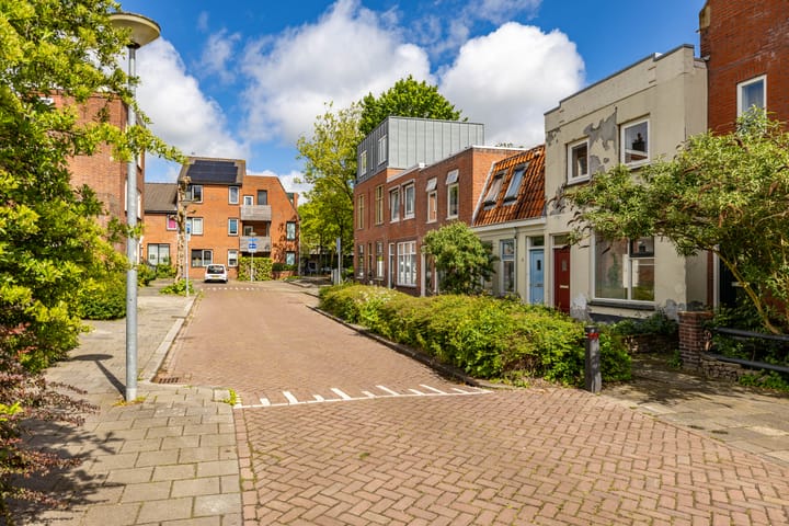 Photo 2 of Middenstraat 12