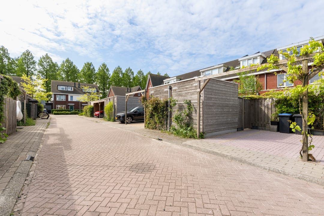 Photo 47 of Jan van Beverenstraat 12