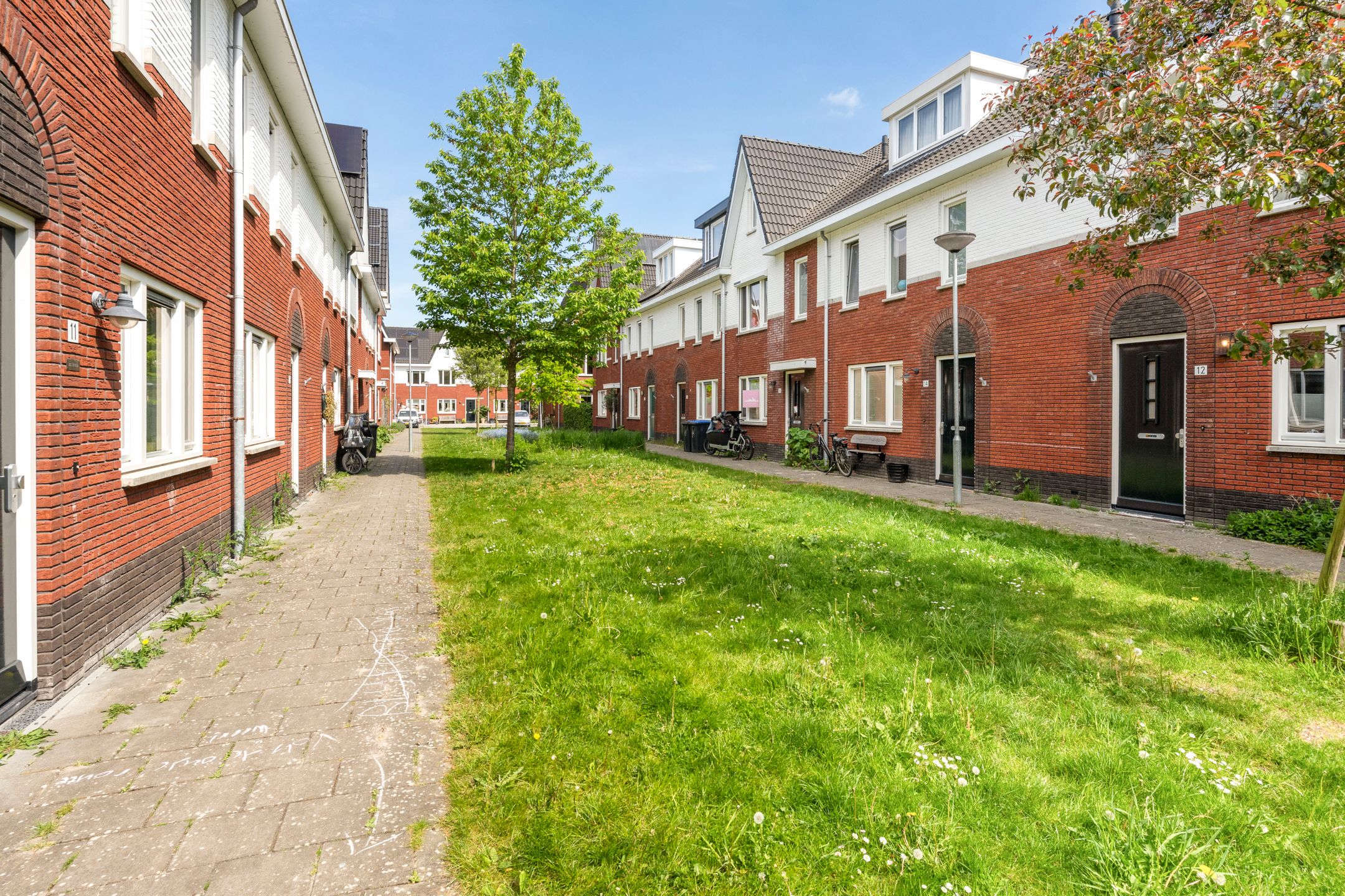 Photo 45 of Jan van Beverenstraat 12