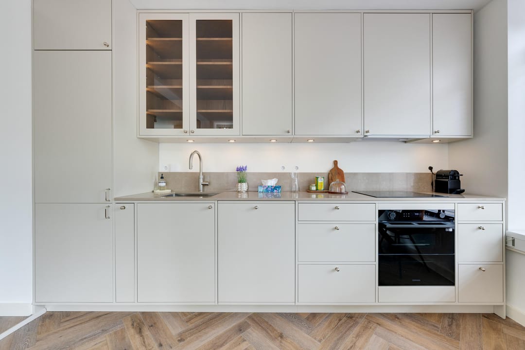 Fully renovated ground-floor apartment with two bedrooms in popular Landlust — 13