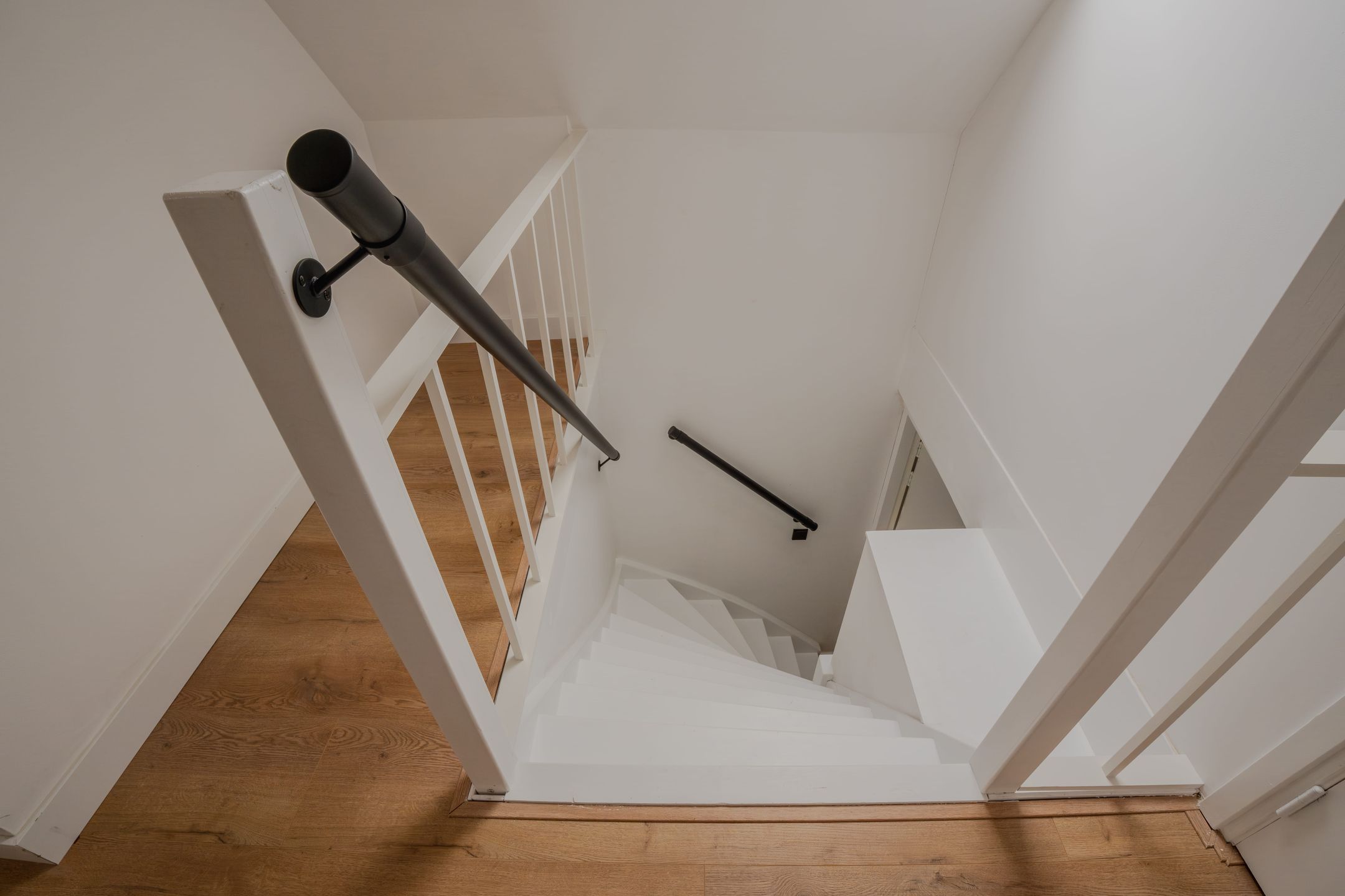 Photo 6 of Ostendestraat 6-B