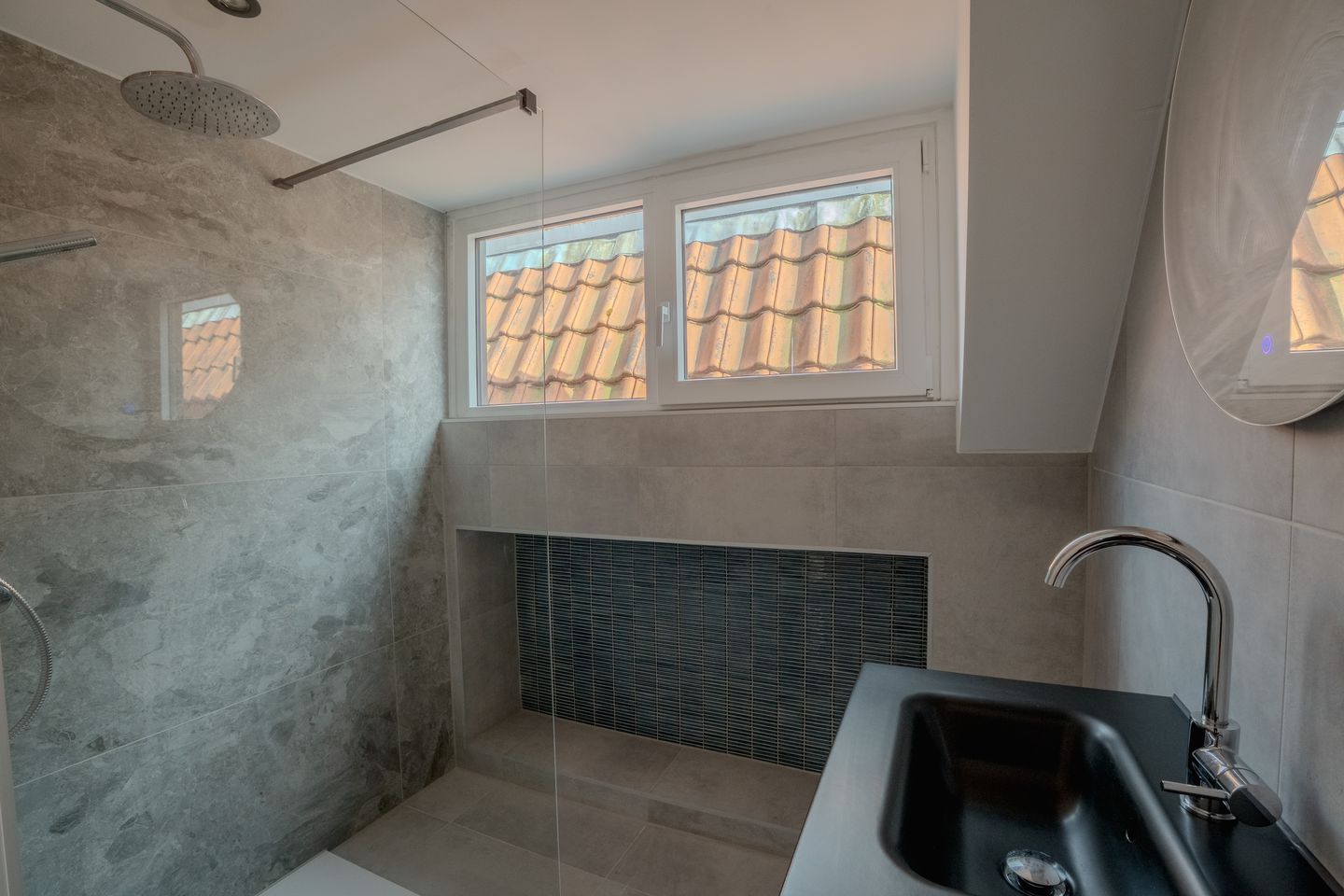 Photo 4 of Ostendestraat 6-B
